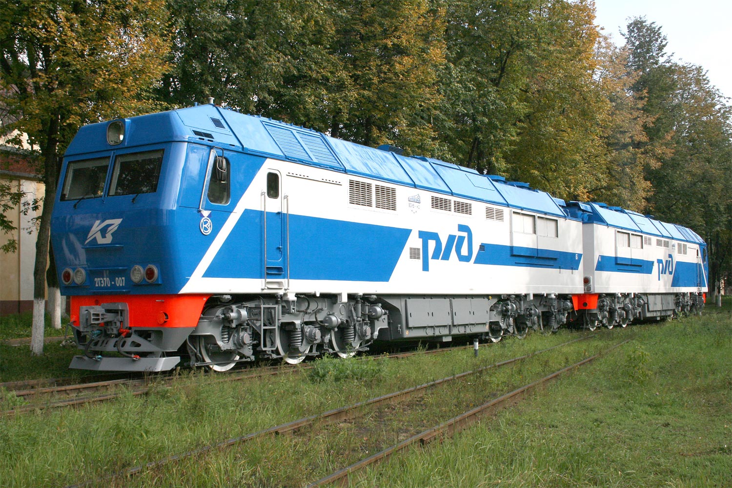 Freight diesel locomotive 2ТE70