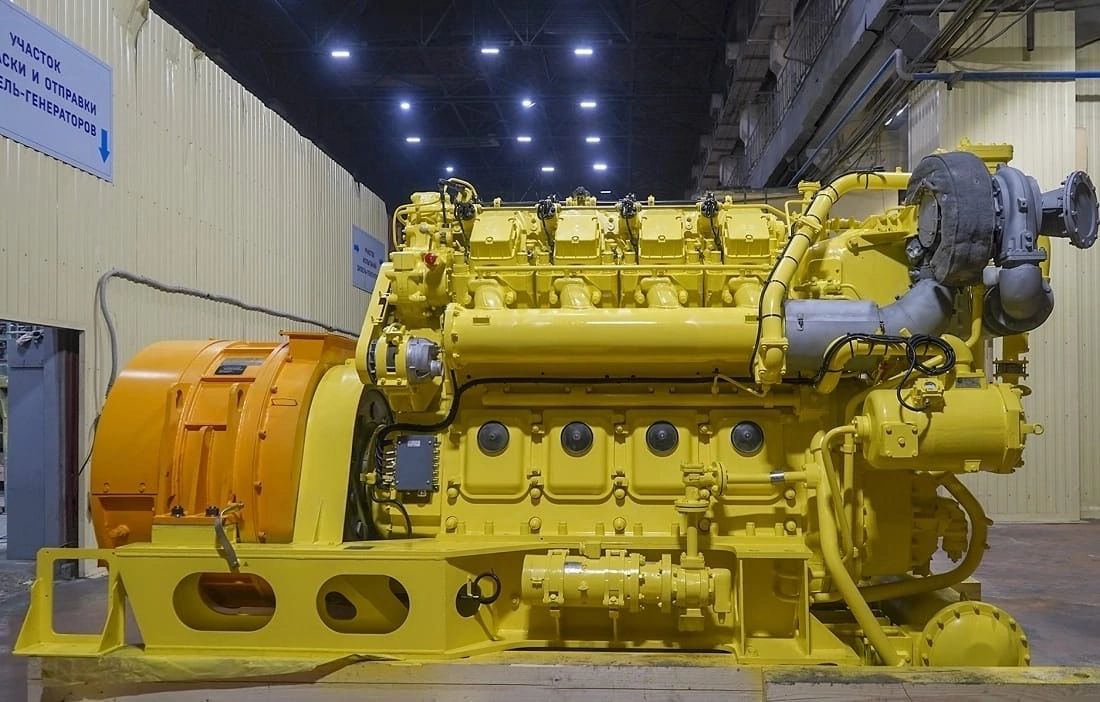 Прямо сейчас в экспериментальном цехе ОАО "Белаз" собирается 220-тонный БЕЛАЗ с двигателем Коломенского завода.