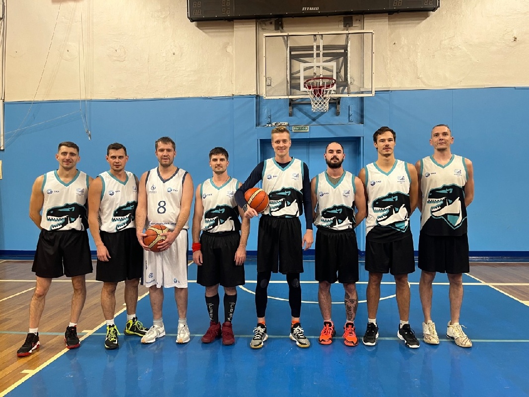 Коломзаводцы участвуют в городском баскетбольном турнире им. Ю.И. Перышкина.
